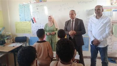 وكيل تعليم كفرالشيخ يفاجئ المدارس ويوجه بتفعيل حصص المشاهده ومجموعات الدعم 
