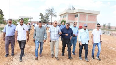 جولات ميدانية لرئيس جهاز مدينة السادات لمتابعة مشروعات مياه الشرب والصرف الصحى 