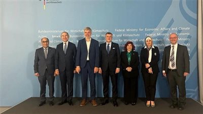 وزير السياحة والآثار يلتقي مفوض الحكومة الفيدرالية الألمانية لشئون السياحة