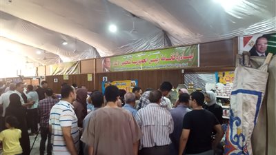 إقبالا كبيرا علي مبادرة خفض الأسعار بالدقهلية والتخفيضات 25٪ 