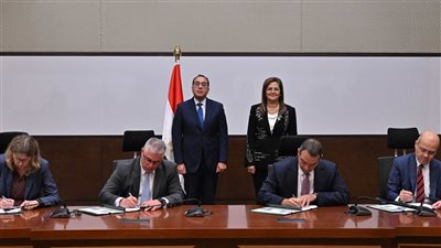 رئيس الوزراء يشهد توقيع اتفاقية دراسة إنشاء 