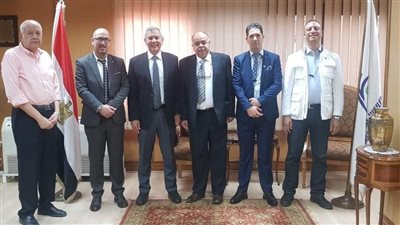 وزير قطاع الأعمال: الاتفاق على تصدير منتجات شركات الأدوية التابعة إلى الجزائر