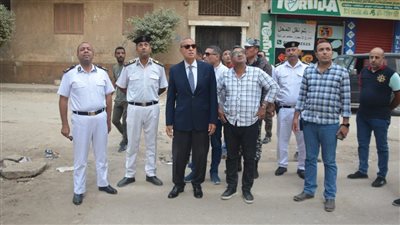 محافظ القليوبية يشهد إزالة طوابق مخالفة بعدد من العمارات المخالفة بمنطقة الفيلات ببنها 