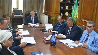 محافظ القليوبية يبحث مع القيادات التنفيذية والأمنية بالمحافظة الاستعدادات النهائية للانتخابات الرئاسية 2023 