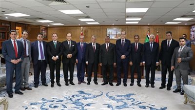  رئيس قضايا الدولة يستقبل رئيس النيابة الإدارية لبحث التعاون القضائي 