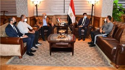 وزير الرياضة يهنئ عبد العزيز محيلبة بالذهبية التاريخية في كأس العالم للرماية