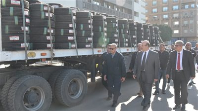 محافظ القليوبية يشهد استلام دفعة من مستلزمات تدعيم ورفع كفاءة المعدات من الكاوتش والبطاريات