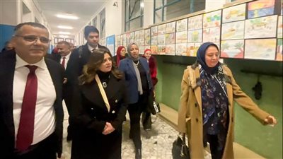 وزيرة الهجرة تتفقد مدرسة نجيب محفوظ في ميلانو الإيطالية