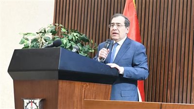 البترول: توقيع اتفاقيات تموين السفن بالوقود الأخضر وإنتاج الأمونيا الخضراء مع 