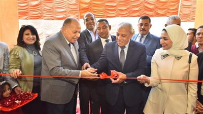 محافظ أسيوط ورئيس تنمية الصعيد يفتتحان المجمع الصناعي الحرفي بقرية الشامية 