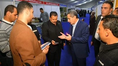 محافظ الغربية يتفقد أكبر معرض لبيع السلع الغذائية بطنطا