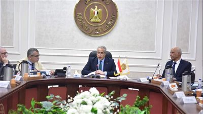 وزير العمل: 12 مليونًا و 400 ألف جنيه دعمًا للعمال خلال الربع الأول من العام المالي الحالي