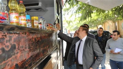 محافظ المنوفية يتفقدالمنافذ المتنقلة لجهاز مشروعات الخدمة الوطنية 