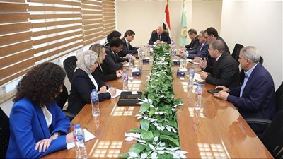 وزير الزراعة يعقد اجتماعاً مع وفد منظمة التعاون الاقتصادي والتنمية (OECD)