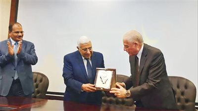 رئيس المصرف المتحد ومحافظ جنوب سيناء يكرمان الفائزين في مسابقة القرءان الكريم 