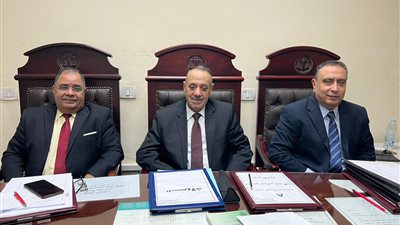 حبس رجل أعمال.. عاد من أمريكا بحلويات الكيف