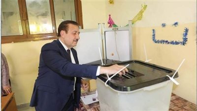 محافظ المنوفية يدلي بصوته فى الانتخابات الرئاسية 2024 بمدرسة  مياة الشرب والصرف الصحى بقويسنا 