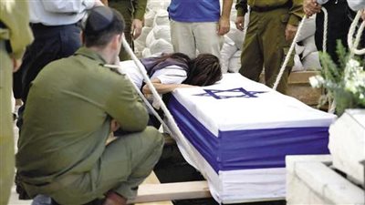 بينهم ضباط كبار.. جيش الاحتلال يعلن عن مقتل 10 من جنوده خلال آخر 24 ساعة في غزة