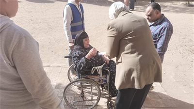 المشاهد الإنسانية تتواصل في ثاني أيام الانتخابات الرئاسية بالغربية