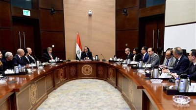رئيس الوزراء يبحث مع وفد إيطالي إقامة استثمارات جديدة في مجال الأمن الغذائي