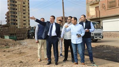  محافظ المنوفية يتفقد مستجدات مشروع مكتبة مصر العامة وأعمال رصف وتطوير منطقة مساكن العمال
