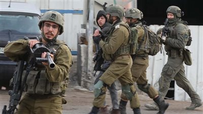 الاحتلال الإسرائيلي يرتكب مجازر في جباليا ويعتقل مرافقي المرضى