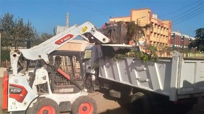 الشرقية.. تكثيف حملات النظافة والتجميل للشوارع والطرق العامه بمختلف المحافظة 