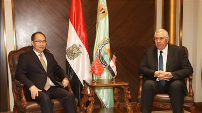 وزير الزراعة يبحث مع نائب حاكم مقاطعة سيتشوان الصينية افاق التعاون المشترك 
