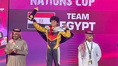 وزير الرياضة يهنئ زين الحمصاني لحصوله على المركز الاول للكارتينج كأس الأمم ٢٠٢٣