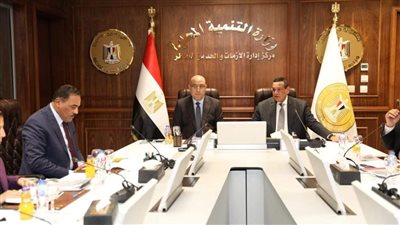 وزيرا التنمية المحلية والإسكان يتابعان مع محافظ مطروح الموقف التنفيذي للمشروعات الجارية بالمحافظة