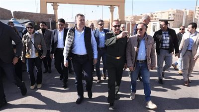 وزير السياحة يتفقد آخر مستجدات أعمال تطوير الخدمات بمنطقة أهرامات الجيزة