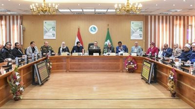   محافظ الشرقية يشيد بمجهودات مديرية أمن المحافظة في إعادة الإنضباط للشارع