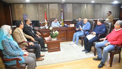 محافظ الغربية يوجه بتذليل المعوقات لسرعة الإنتهاء من مشروعات الإنتاج الحربي