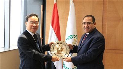 التنظيم والإدارة يستقبل وفدًا صينياً لبحث سبل التعاون المشترك
