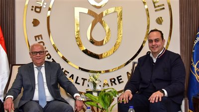 رئيس الرعاية الصحية يلتقي محافظ بورسعيد لمتابعة مؤشرات منظومة التأمين الصحي الشامل