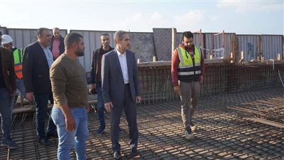محافظ الغربية يتابع مشروعات الرصف والتطوير بطنطا