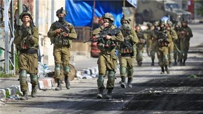 جيش الاحتلال: استهدفنا نفقا ضخما لتخزين الصواريخ الباليستية غرب إيران