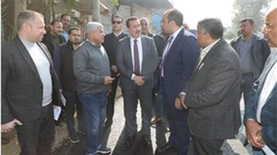 محافظ المنوفية يتفقد أعمال الرصف والتطوير بطريق سروهيت - سرس الليان 