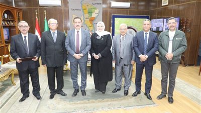 محافظ المنوفية يكرم أعضاء جمعية أصدقاء مرضى الكلى بسرس الليان 