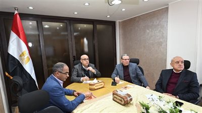 وزير الإسكان يوجه بالتوسع في تركيب عدادات المياه مسبقة الدفع والعدادات الذكية