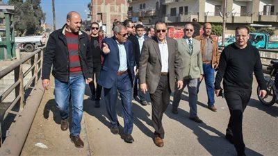 بـ130 مليون جنيه.. محافظ الشرقية يتفقد أعمال الرصف والتوسعة بالزقازيق 