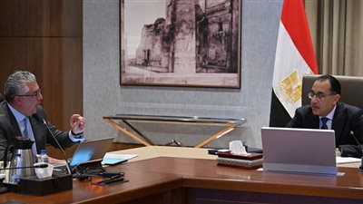 رئيس الوزراء يتابع الموقف التنفيذي لمشروعات الهيئة الاقتصادية لقناة السويس