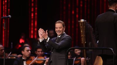 الاصالة والمعاصرة بين مدحت صالح و