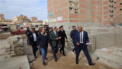 محافظ كفرالشيخ يتفقد أعمال إنشاء السوق الحضري المطور على مساحة 3000م٢ بعاصمة المحافظة