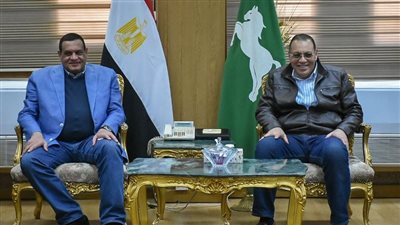 وزير التنمية المحلية ومحافظ الشرقية يتفقدان مركز الشبكة الوطنية للطوارئ والسلامة العامة 