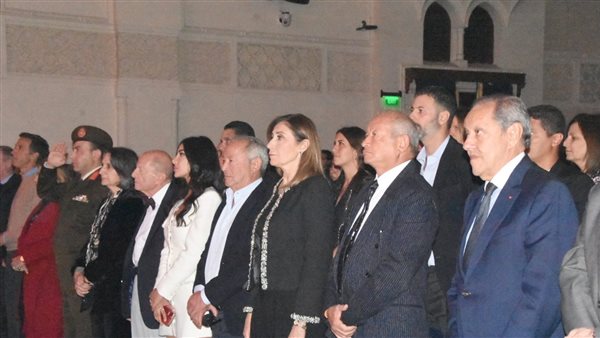 خلف الحدث