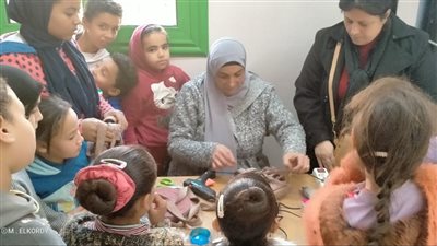 بالصور..المواطنة واحترام الآخر في نقاشات برنامج تعزيز القيم بالمنيا