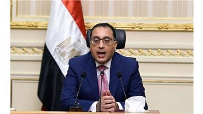 «مدبولي»: يوجه بطرح وثيقة «استراتيجية الاقتصاد المصري» بجلسات الحوار الوطني 