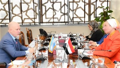 وزيرة البيئة تبحث مع السفير الأرجنتيني بالقاهرة التعاون المشترك في تعزيز فرص الاستثمار البيئي والمناخي