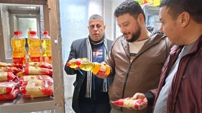 ضبط أغذيه غير صالحة للإستهلاك الآدمي بالمنشآت الغذائية في كفرالشيخ 